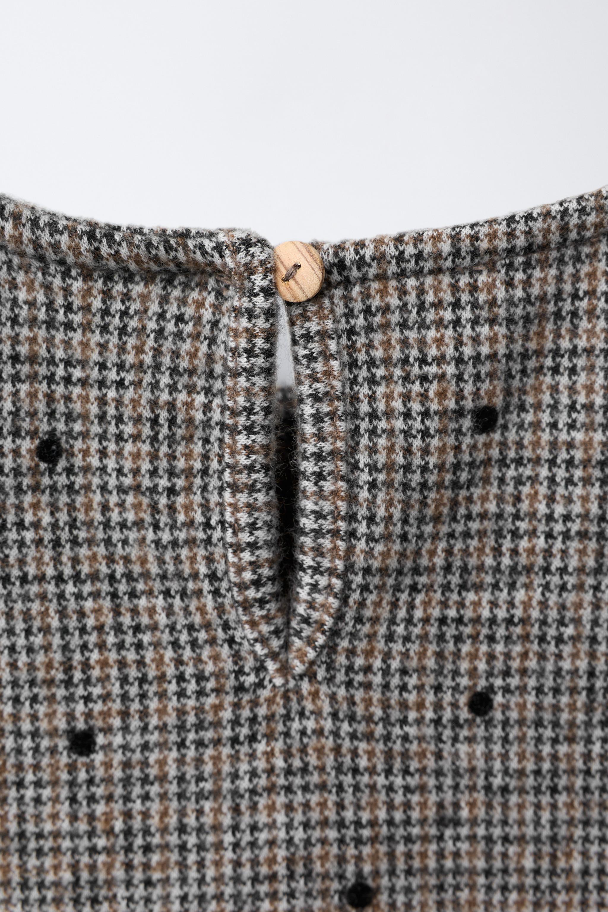 ROBE PIED-DE-POULE À POIS FLOQUÉS ET LACETS